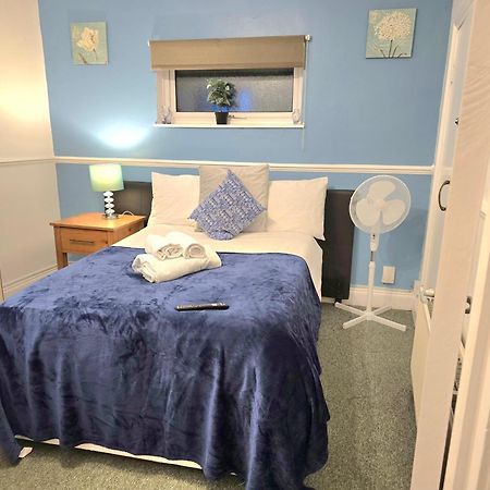 Gillings Villa -Perfect For Long & Short Stays Gillingham  Ngoại thất bức ảnh