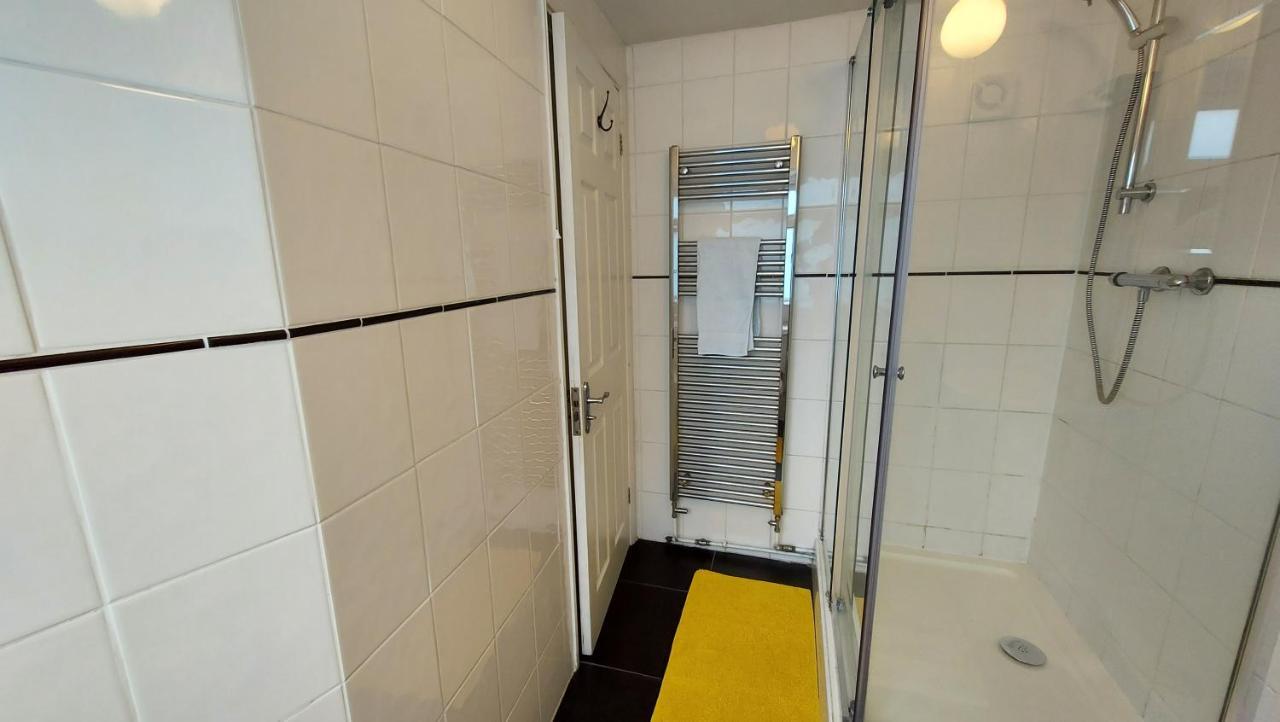 Gillings Villa -Perfect For Long & Short Stays Gillingham  Ngoại thất bức ảnh