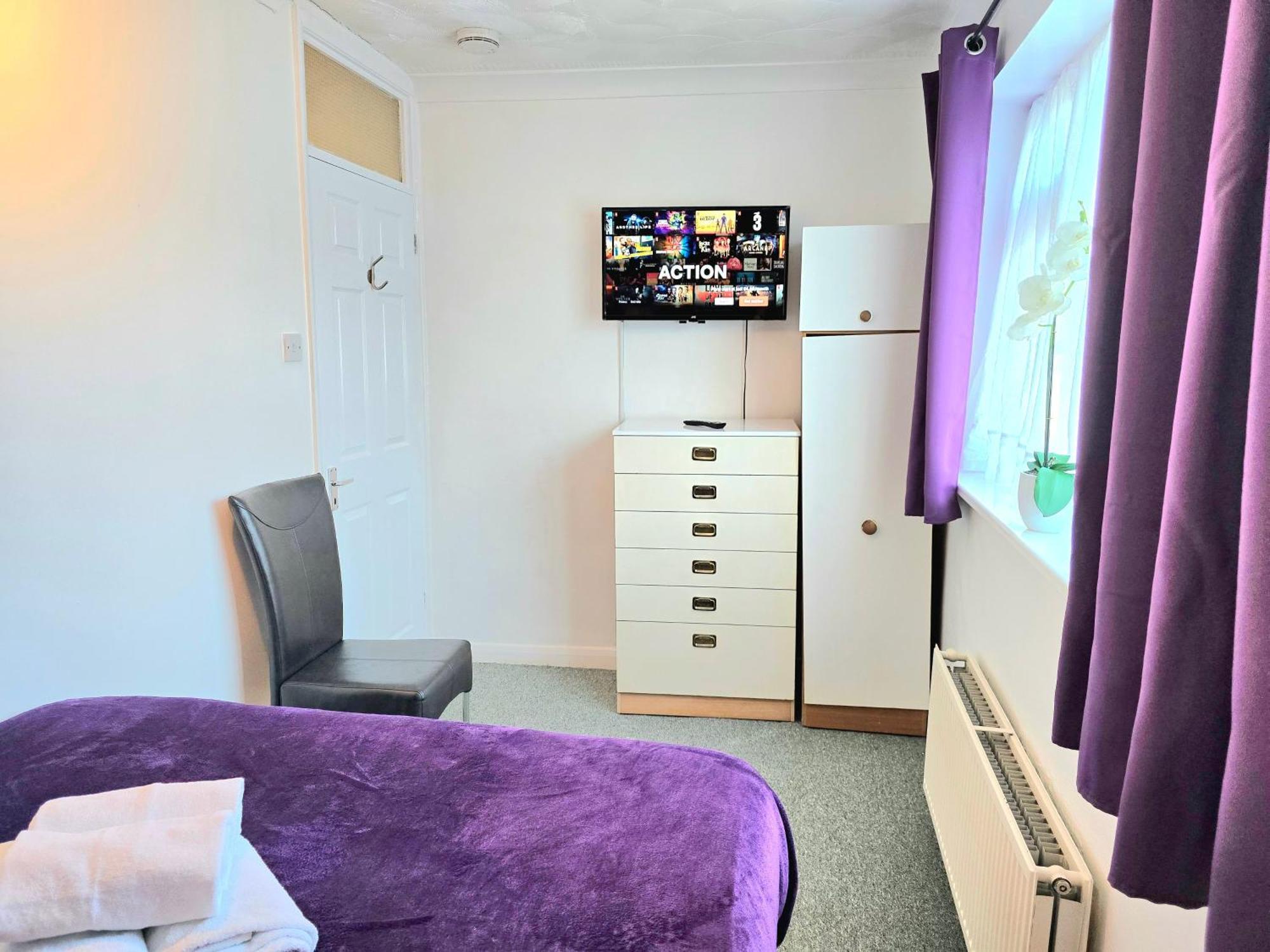 Gillings Villa -Perfect For Long & Short Stays Gillingham  Ngoại thất bức ảnh