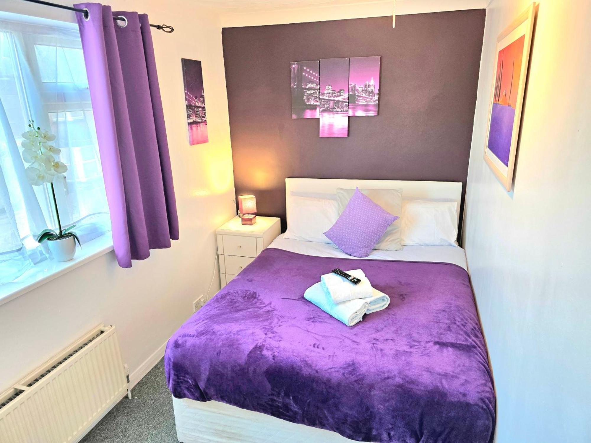 Gillings Villa -Perfect For Long & Short Stays Gillingham  Ngoại thất bức ảnh